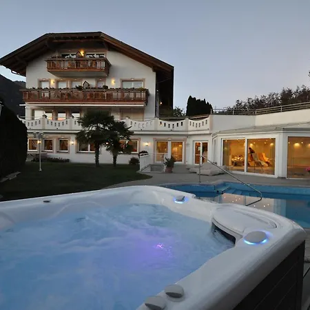 Hotel Adults Only Hotel Grafenstein 4*