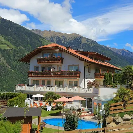 Hotel Adults Only Hotel Grafenstein Schenna